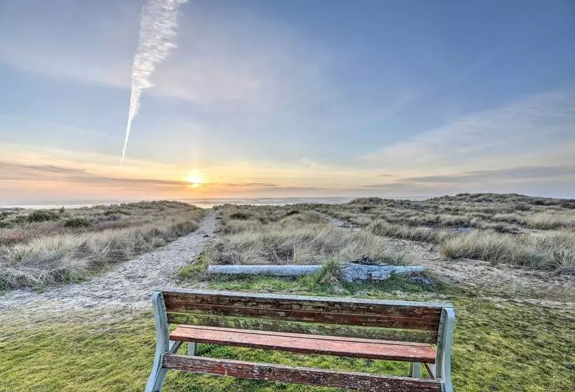 Sanderling Sea Cottages, Unit 9 With Ocean Views!