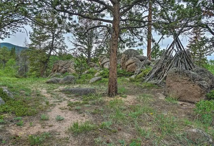 Secluded Log Cabin W/ Game Room & Forest Views