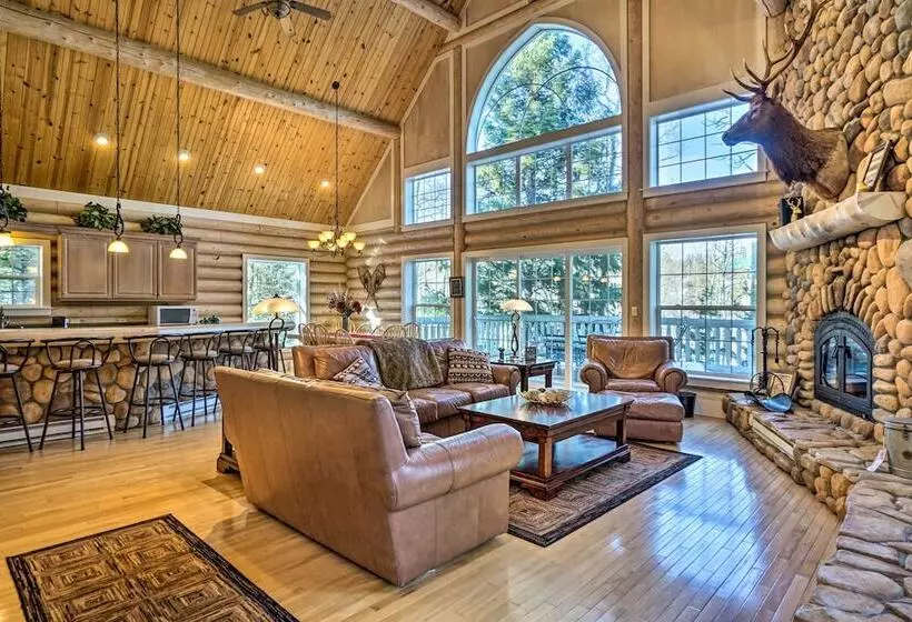 Secluded Log Cabin W/ Game Room & Forest Views