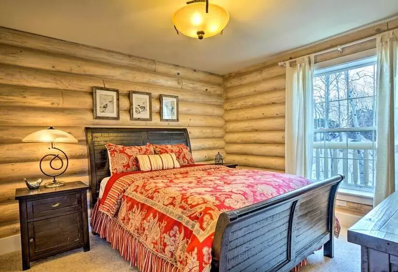 Secluded Log Cabin W/ Game Room & Forest Views