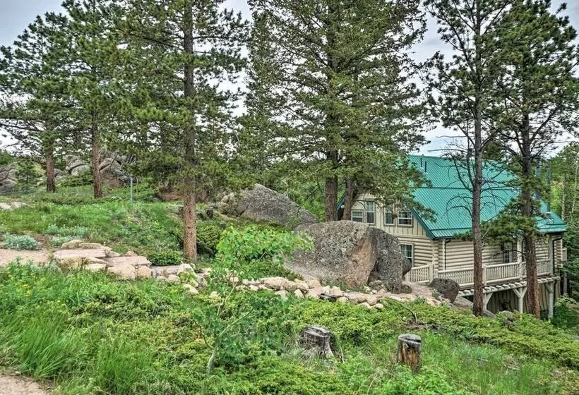 Secluded Log Cabin W/ Game Room & Forest Views