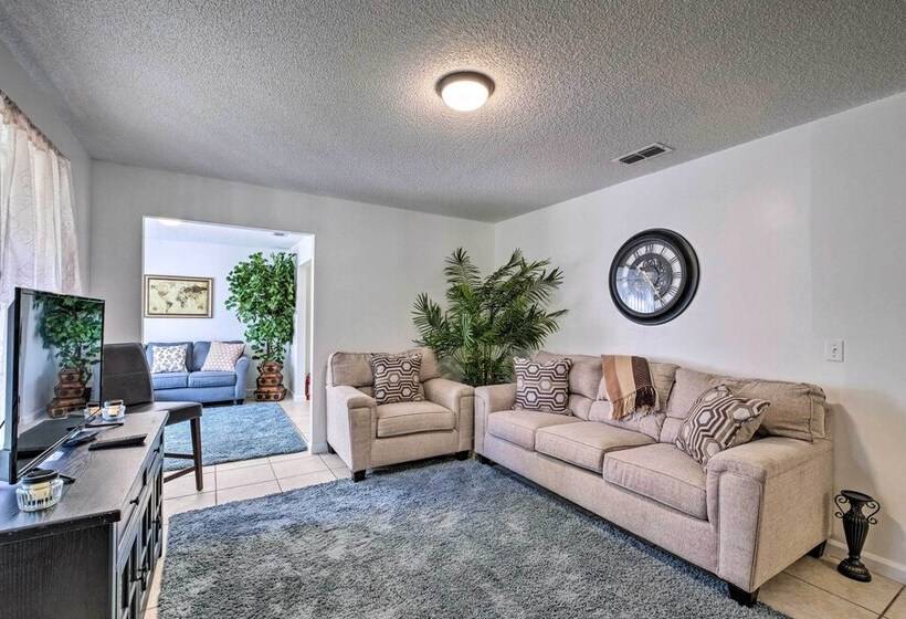 Sunny Abode, 10 Mi To University Of Florida!