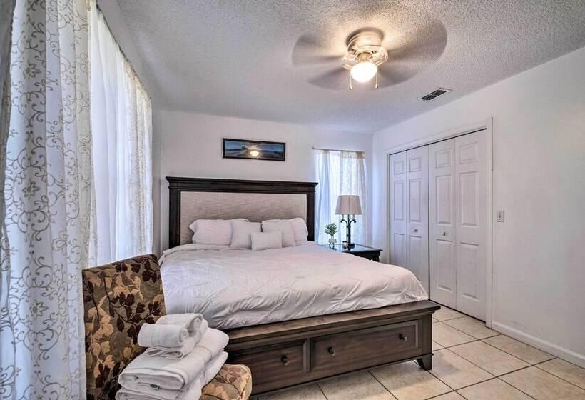 Sunny Abode, 10 Mi To University Of Florida!