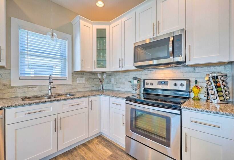 Surf City House ~ 400 Ft Walk To Beach W/ Decks!