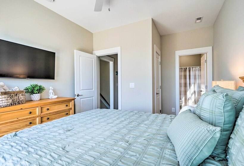 Surf City House ~ 400 Ft Walk To Beach W/ Decks!