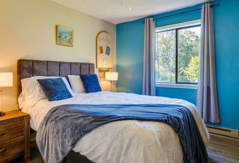 Poconos Home Near Lake W/ Hot Tub: Private Pool