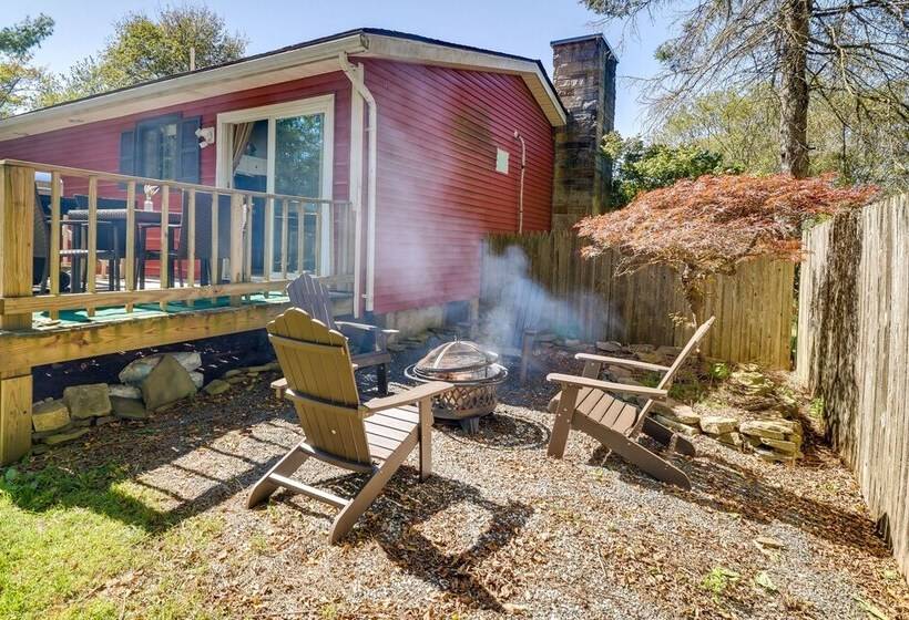 Poconos Home Near Lake W/ Hot Tub: Private Pool