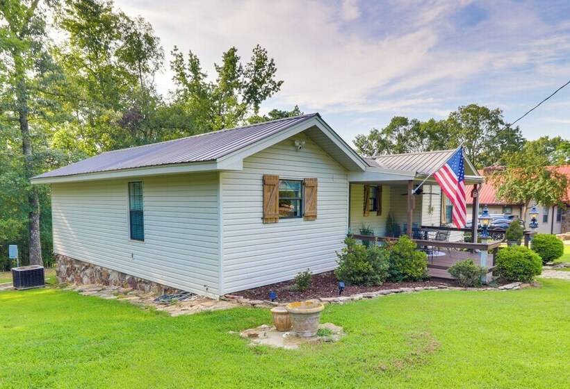 Waterfront Greers Ferry Lake Vacation Rental!