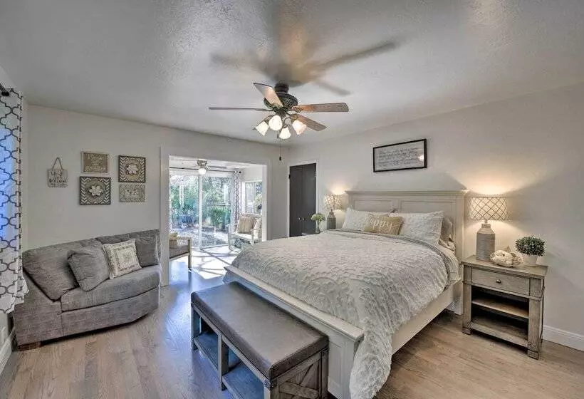 Wine Lovers Garden Oasis In Sutter Creek!