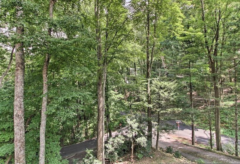 A Frame Cabin W/ Hot Tub < 1 Mi To Ober Gatlinburg