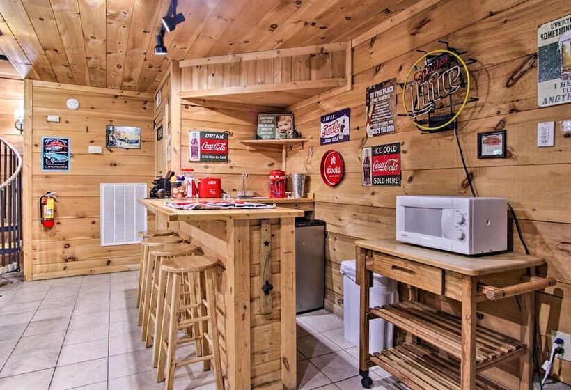 A Frame Cabin W/ Hot Tub < 1 Mi To Ober Gatlinburg