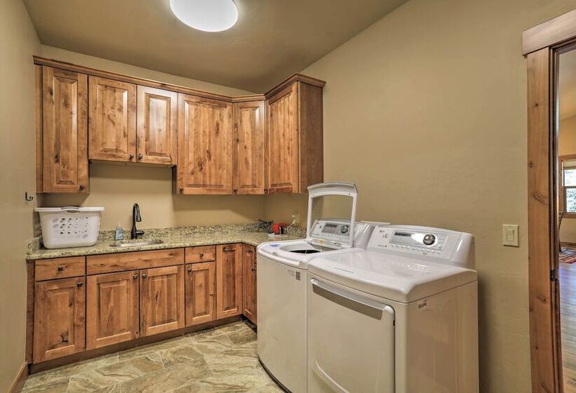 Beautiful Pagosa Springs Home W/ Deck & Grill