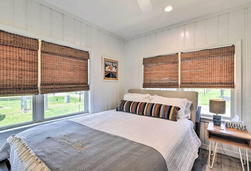 Breezy Surfside Beach Home W/ Deck: Walk To Beach