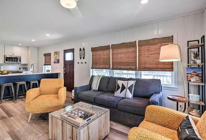 Breezy Surfside Beach Home W/ Deck: Walk To Beach