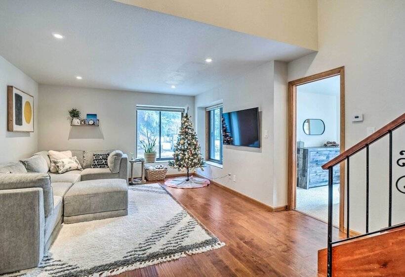 Bright Eagle Vail Escape W/ Deck + Mtn Views!