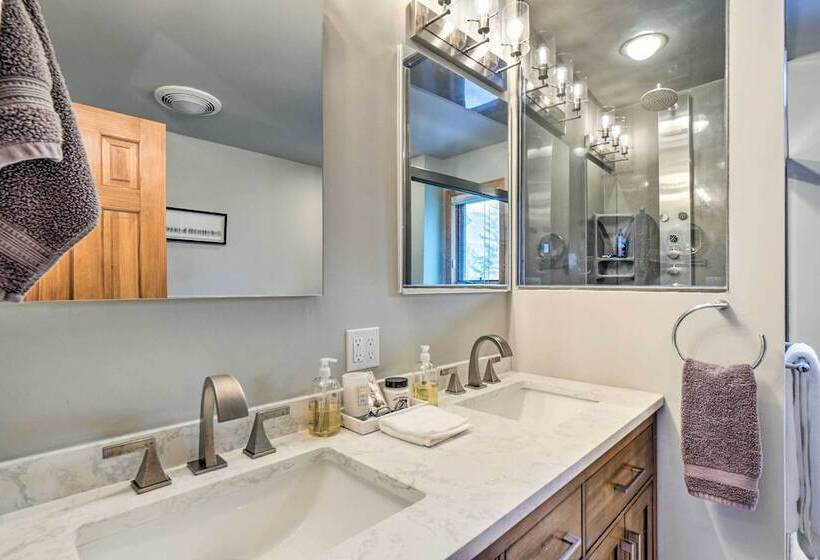 Bright Eagle Vail Escape W/ Deck + Mtn Views!