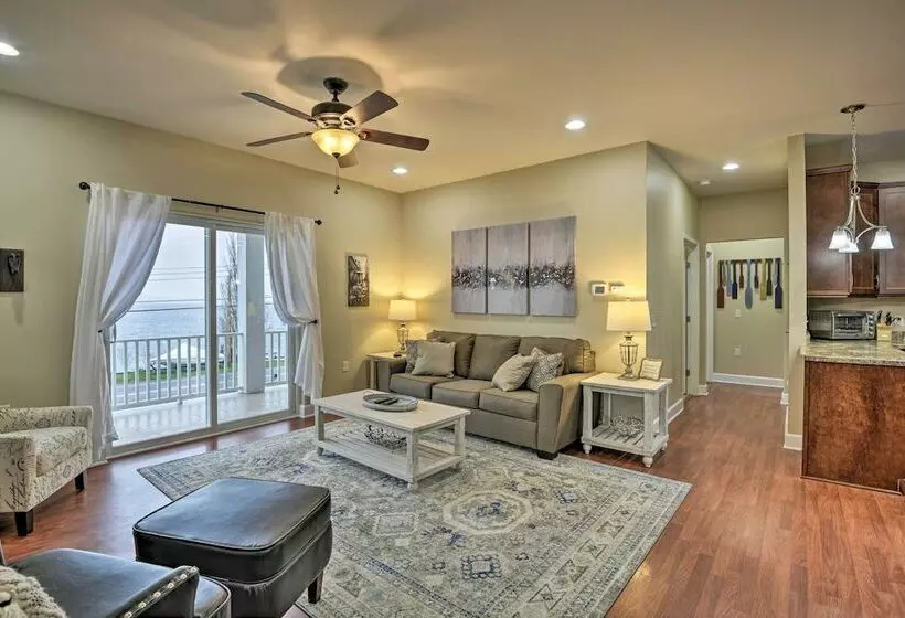 Lovely Rushville Home W/ Canandaigua Lake Views!