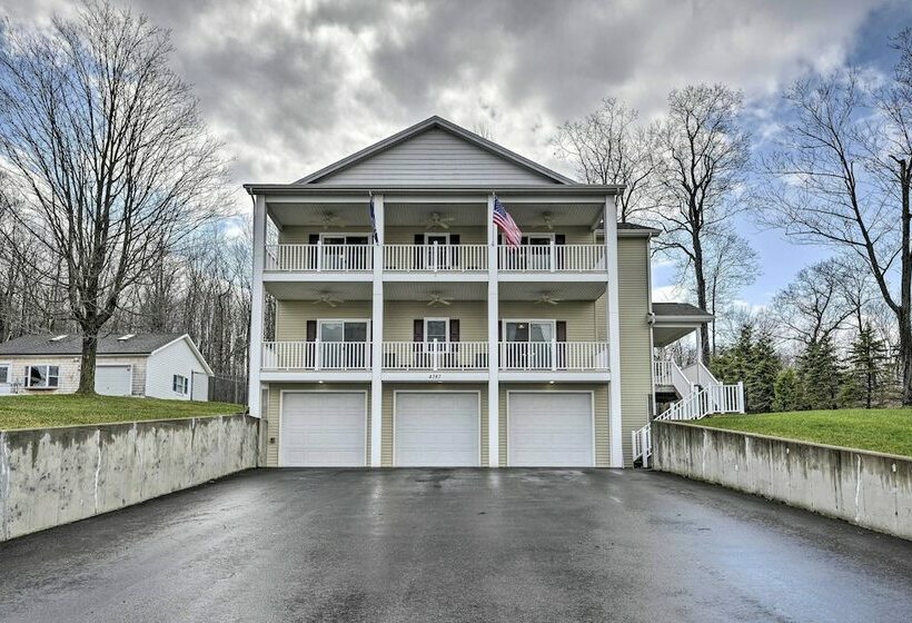 Lovely Rushville Home W/ Canandaigua Lake Views!
