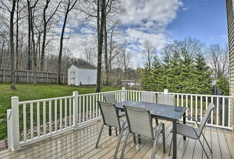 Lovely Rushville Home W/ Canandaigua Lake Views!