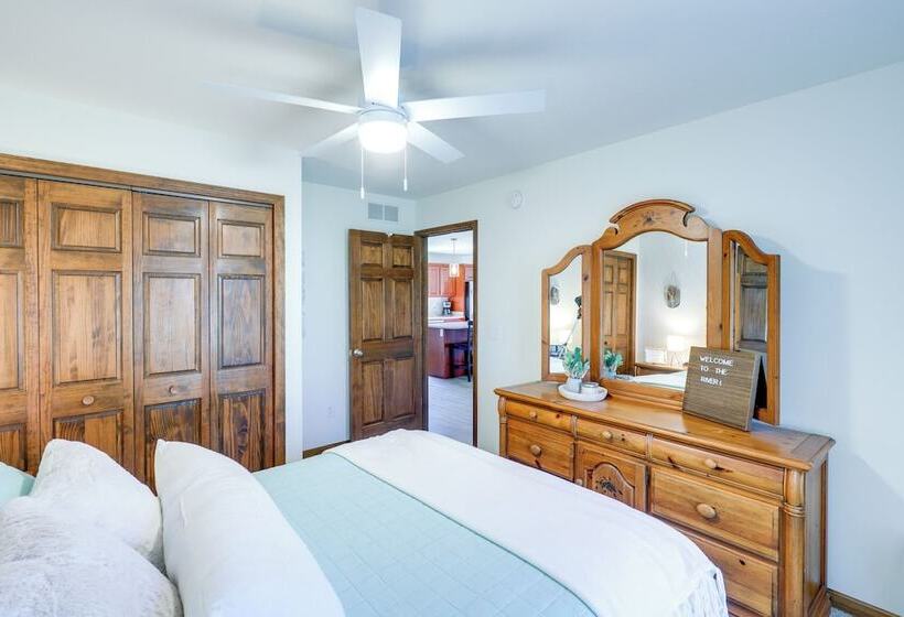 Charming Stanwood Home On Muskegon River!