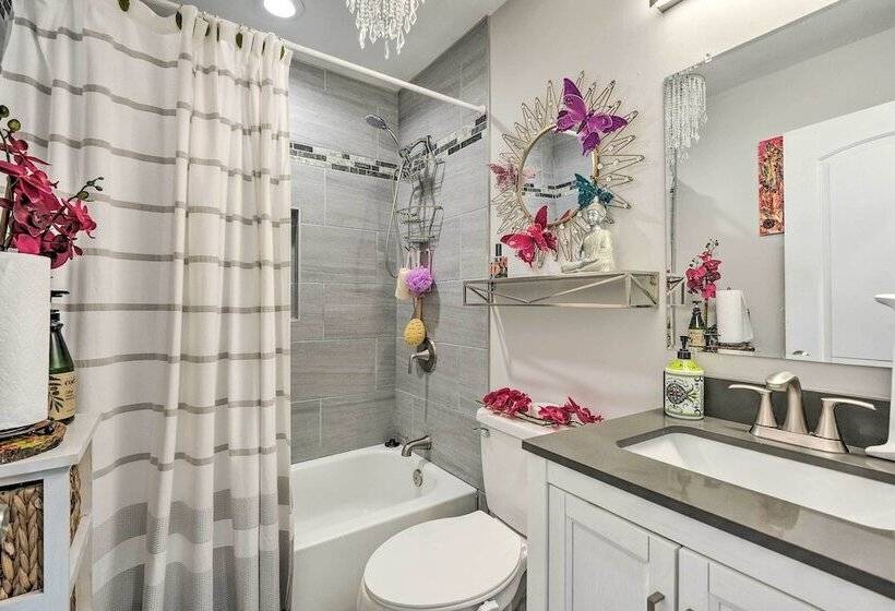 Chic Baltimore Retreat   6 Mi To Downtown!