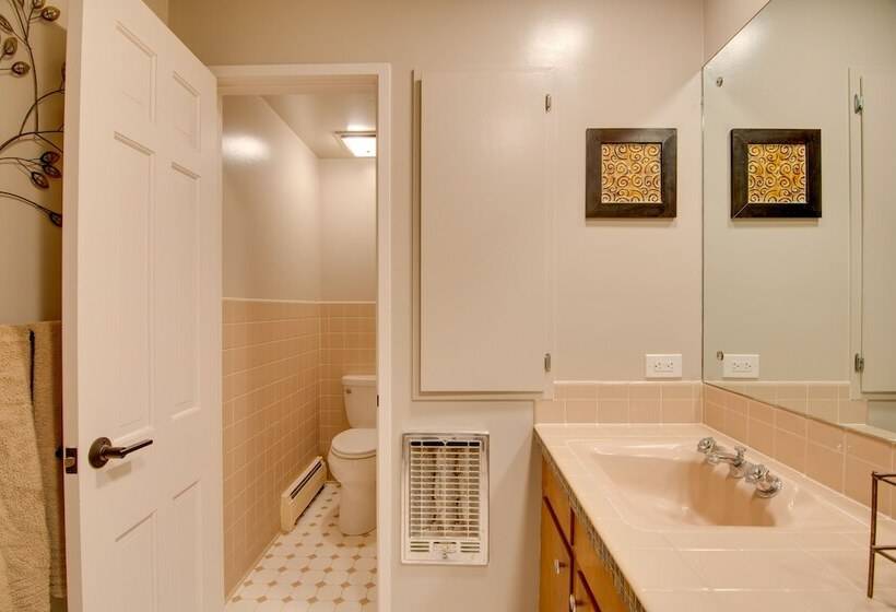 Chic Boulder Mountain Home W/ Hot Tub + Views