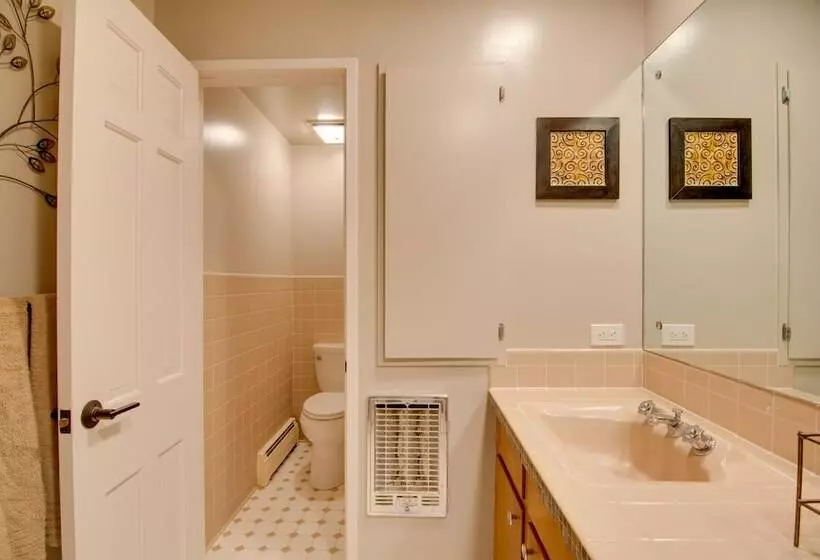 Chic Boulder Mountain Home W/ Hot Tub + Views