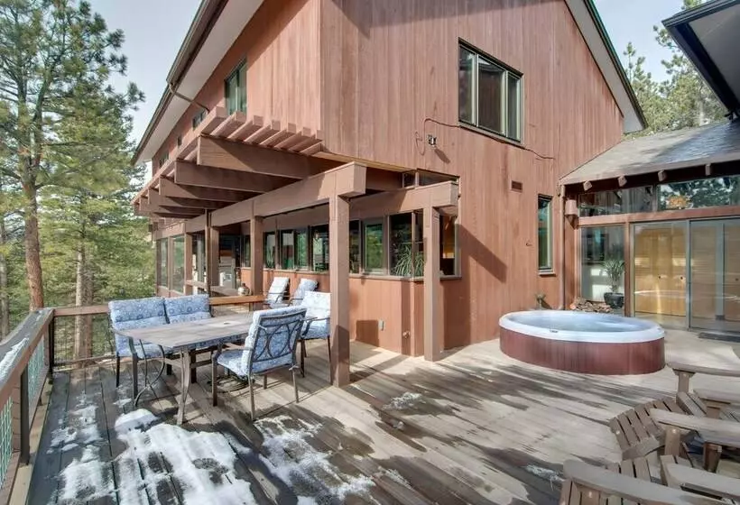 Chic Boulder Mountain Home W/ Hot Tub + Views