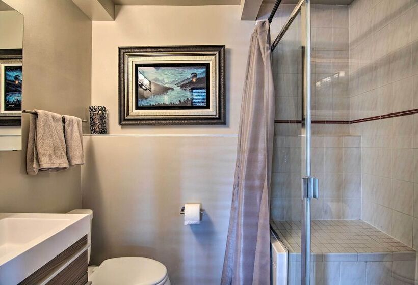 Chic Boulder Mountain Home W/ Hot Tub + Views