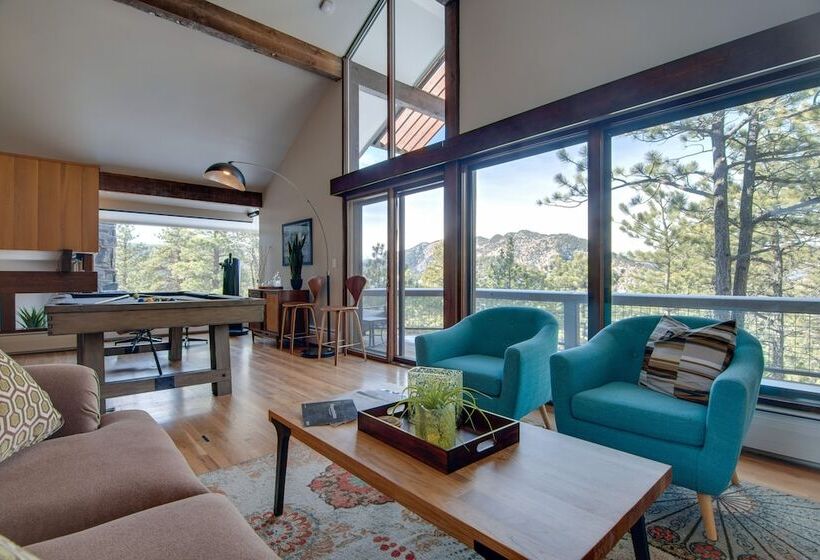 Chic Boulder Mountain Home W/ Hot Tub + Views