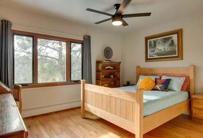 Chic Boulder Mountain Home W/ Hot Tub + Views