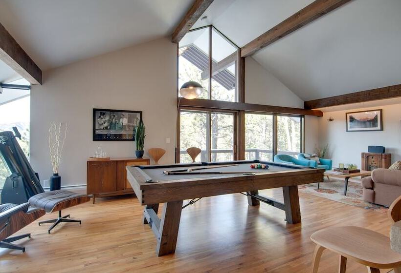 Chic Boulder Mountain Home W/ Hot Tub + Views