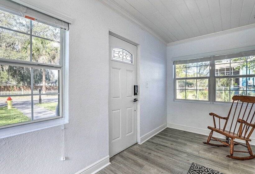 Chic Home W/ Fire Pit & Patio, Walk To Lake!