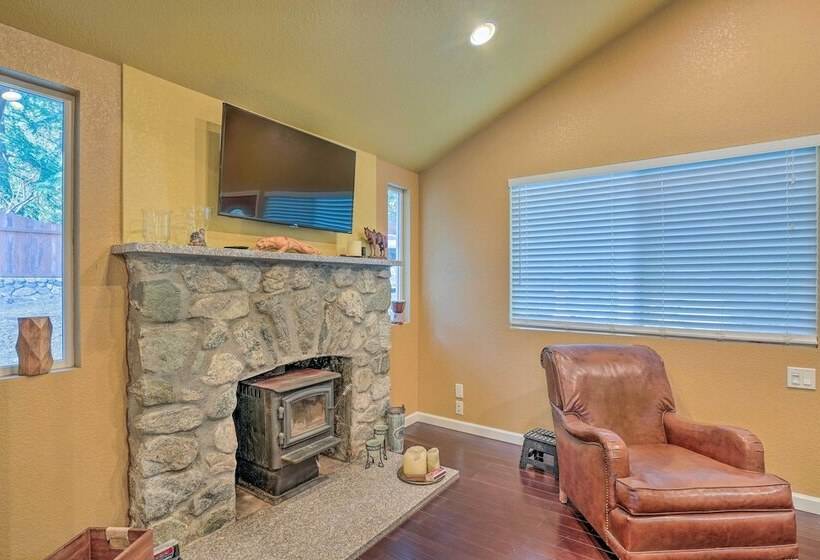 Cozy Cottage W/ Grill 5 Mi To Mt Baldy Resort!