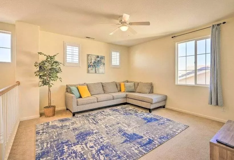 Elk Grove House W/ Grill ~ 3 Mi To Old Town!