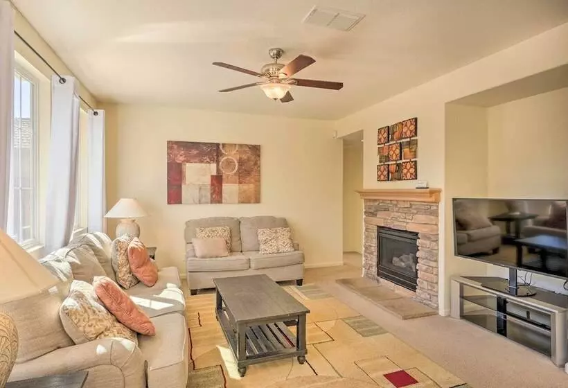 Elk Grove House W/ Grill ~ 3 Mi To Old Town!