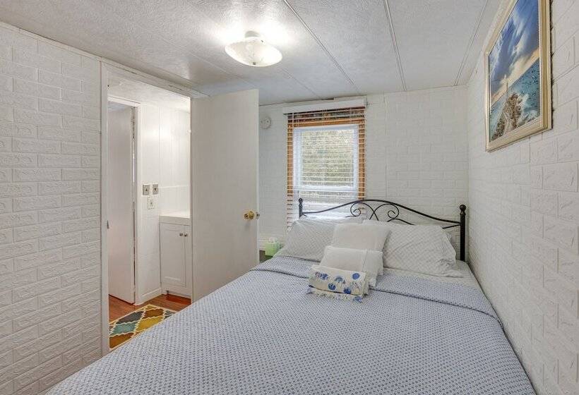 Family Home W/ Fire Pit   2 Mi To Hershey Park!