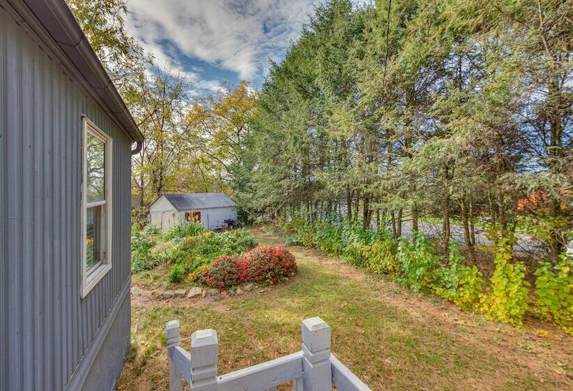 Family Home W/ Fire Pit   2 Mi To Hershey Park!