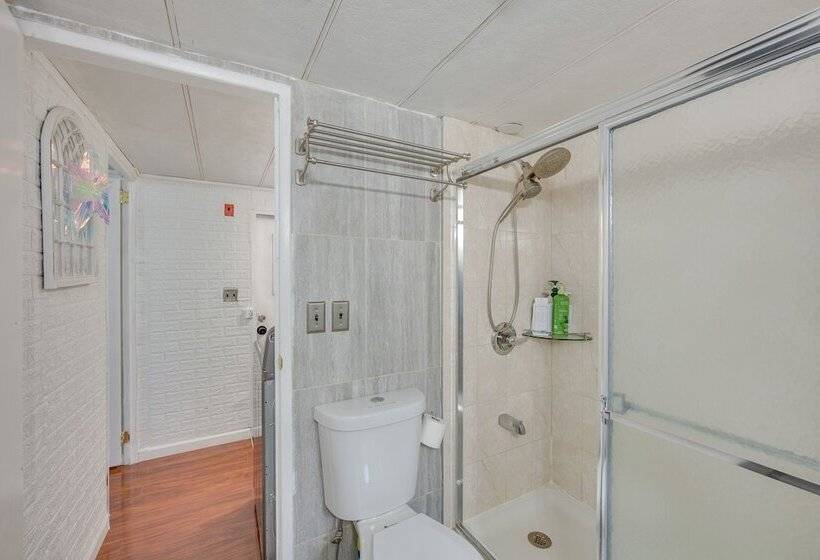 Family Home W/ Fire Pit   2 Mi To Hershey Park!