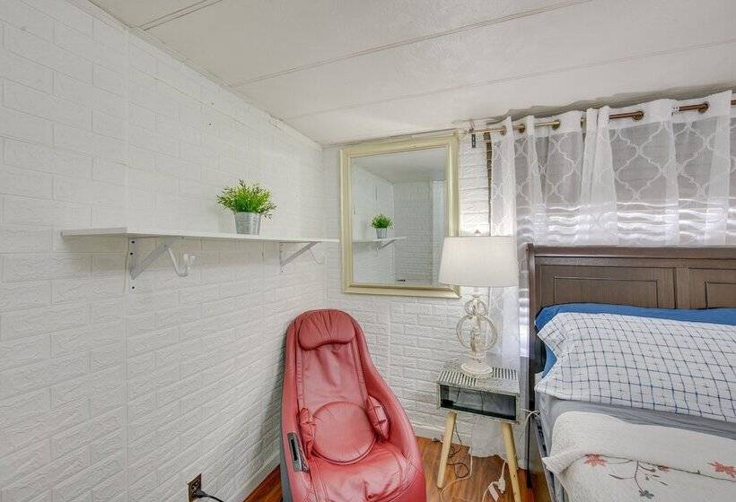 Family Home W/ Fire Pit   2 Mi To Hershey Park!