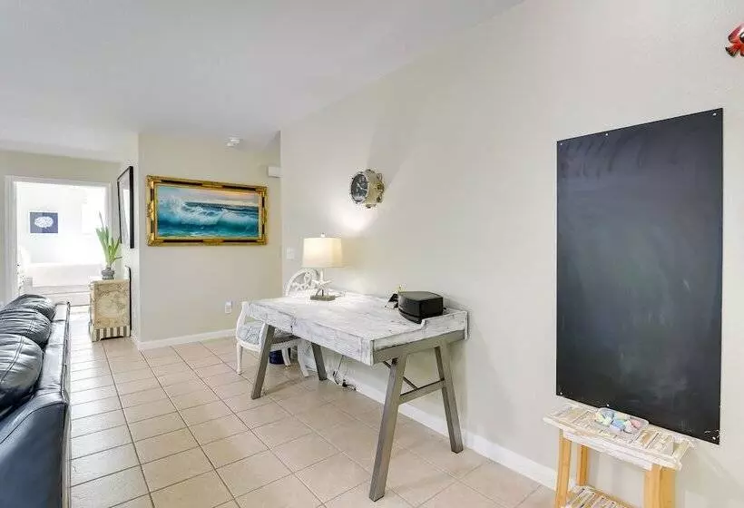 Galloping Seahorse Seabrook Home ~ 4 Mi To Nasa!