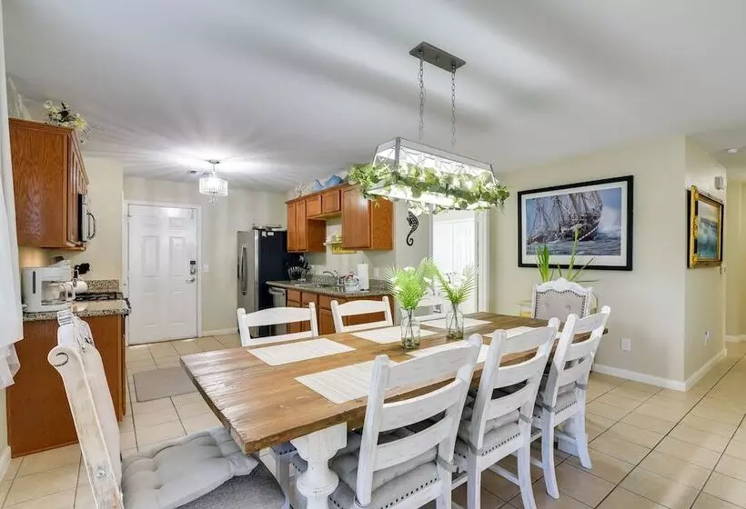 Galloping Seahorse Seabrook Home ~ 4 Mi To Nasa!