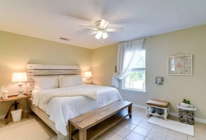 Galloping Seahorse Seabrook Home ~ 4 Mi To Nasa!