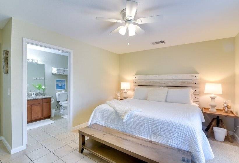 Galloping Seahorse Seabrook Home ~ 4 Mi To Nasa!