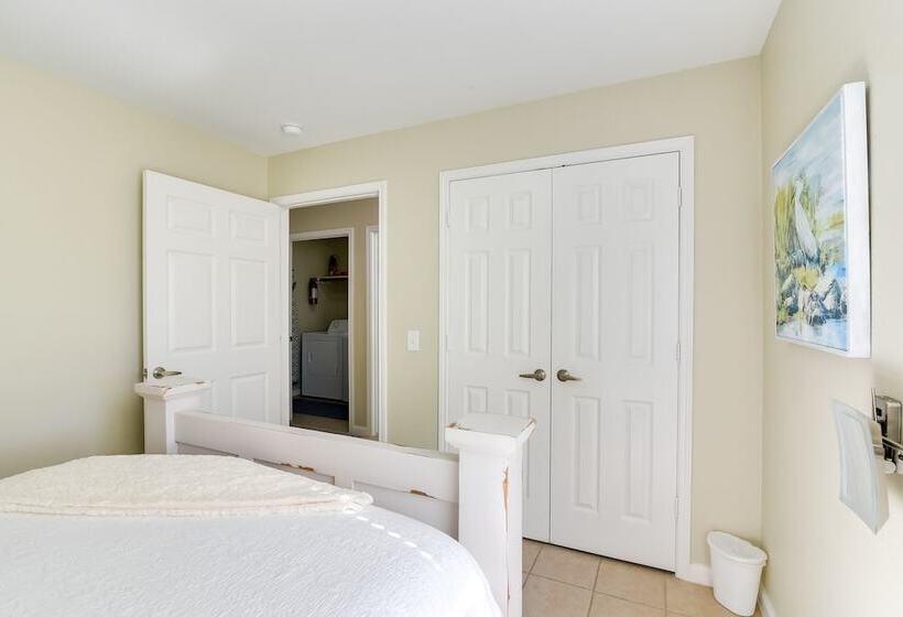 Galloping Seahorse Seabrook Home ~ 4 Mi To Nasa!