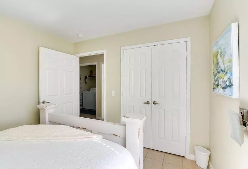 Galloping Seahorse Seabrook Home ~ 4 Mi To Nasa!