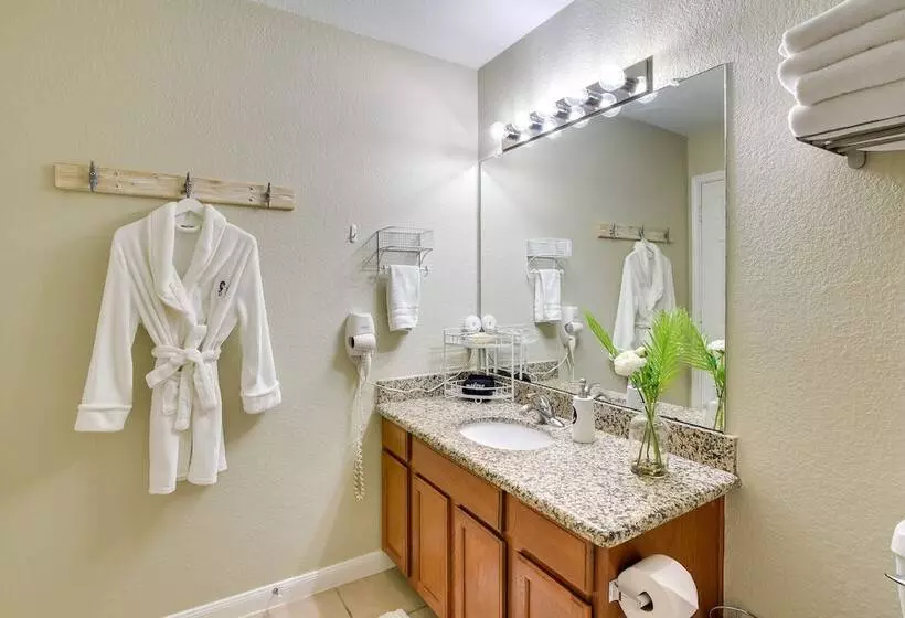 Galloping Seahorse Seabrook Home ~ 4 Mi To Nasa!