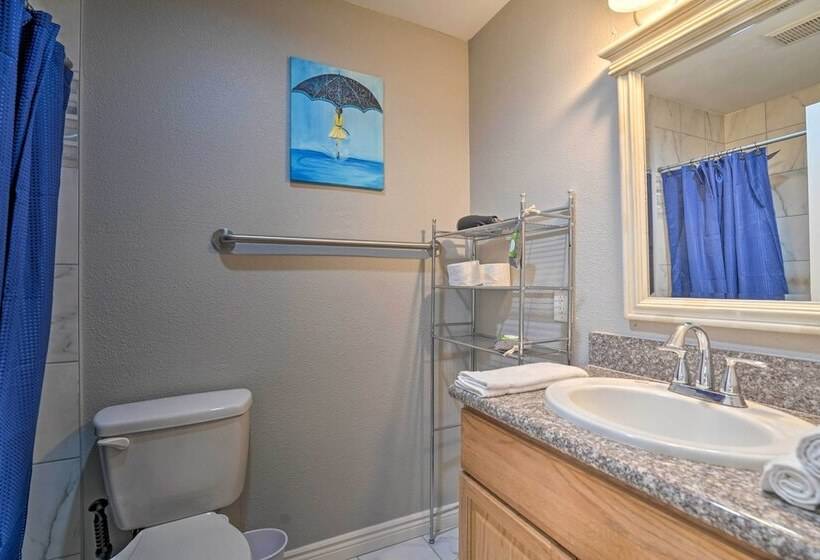 Home W/ Private Pool Near Las Vegas Strip!