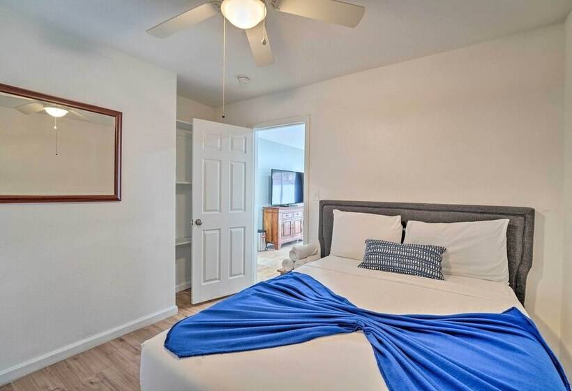 Home W/ Private Pool Near Las Vegas Strip!