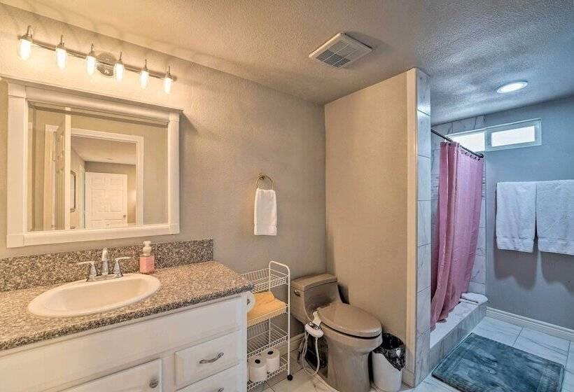 Home W/ Private Pool Near Las Vegas Strip!